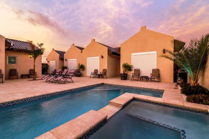 Golden Villas Palm Beach Exterior photo